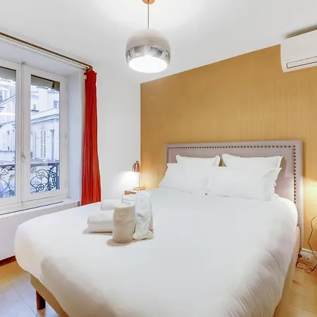 アパート De L'atelier 15 *